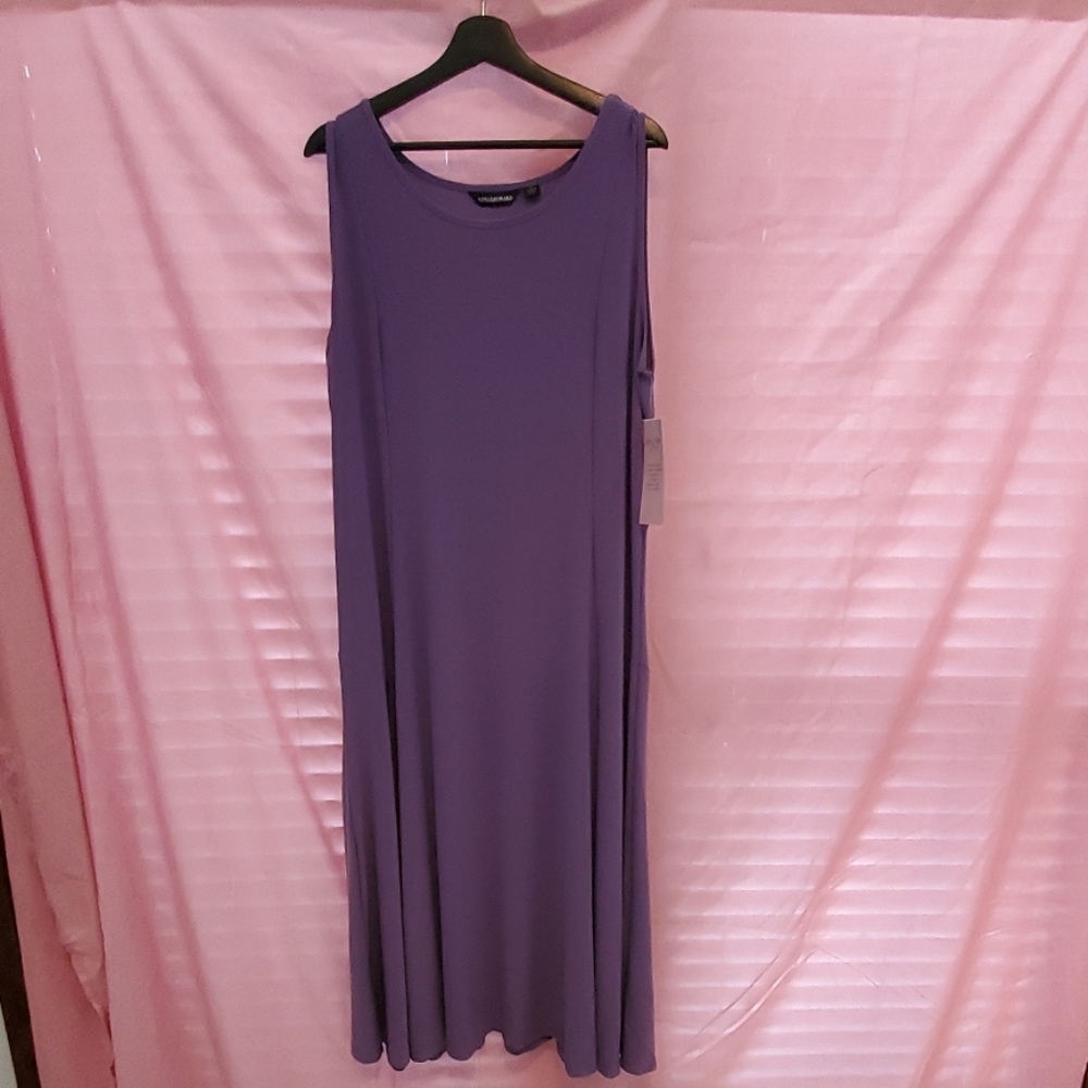 Dress - Picture 3 of 3